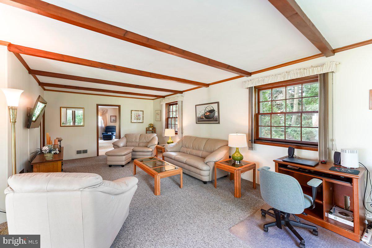 3092 Heather Road Broomall, PA 19008 - Photo 15 of 43
