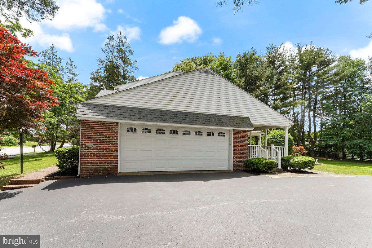 3092 Heather Road Broomall, PA 19008 - Photo 37 of 43