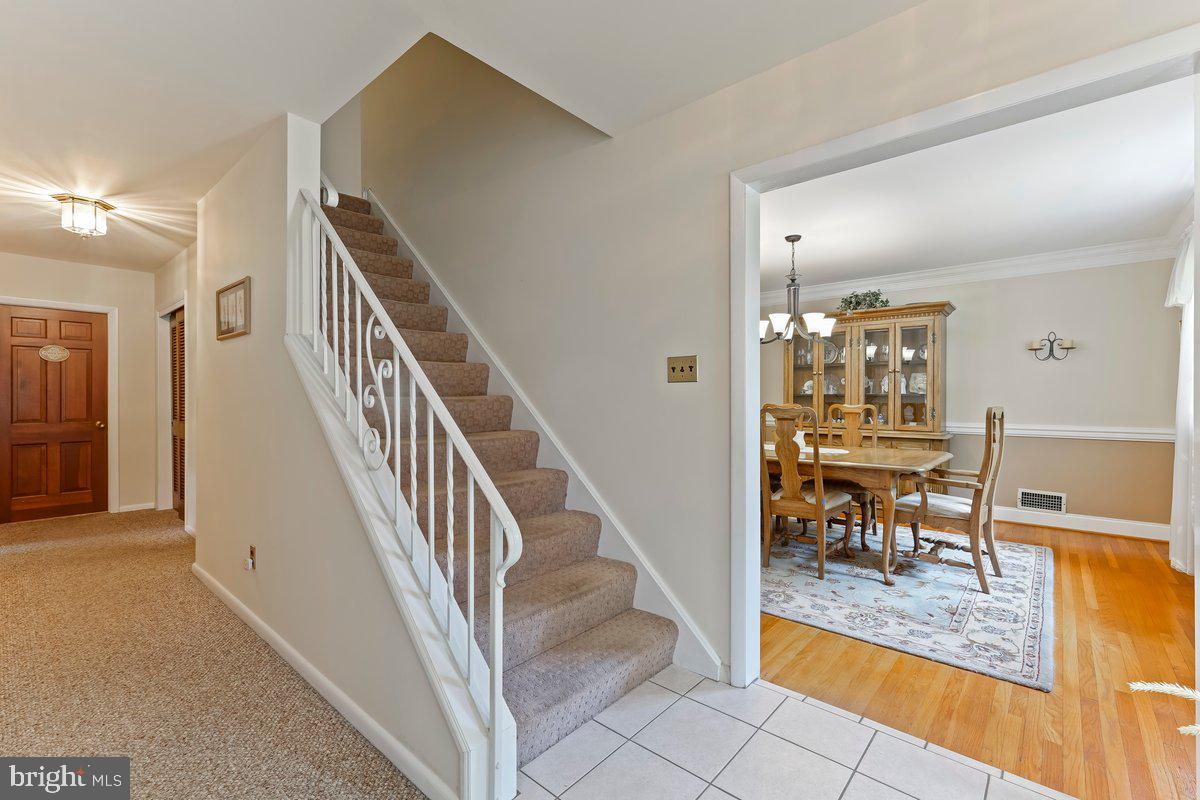 3092 Heather Road Broomall, PA 19008 - Photo 4 of 43