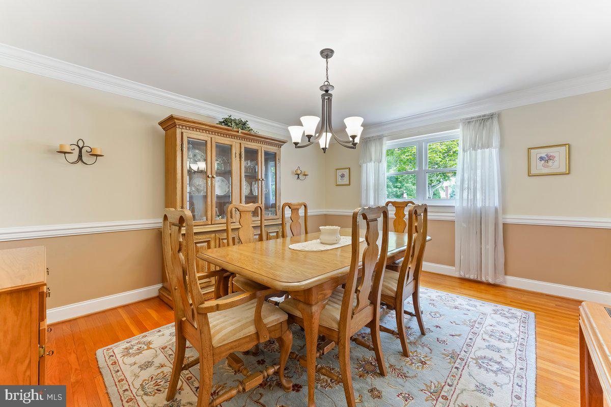 3092 Heather Road Broomall, PA 19008 - Photo 6 of 43