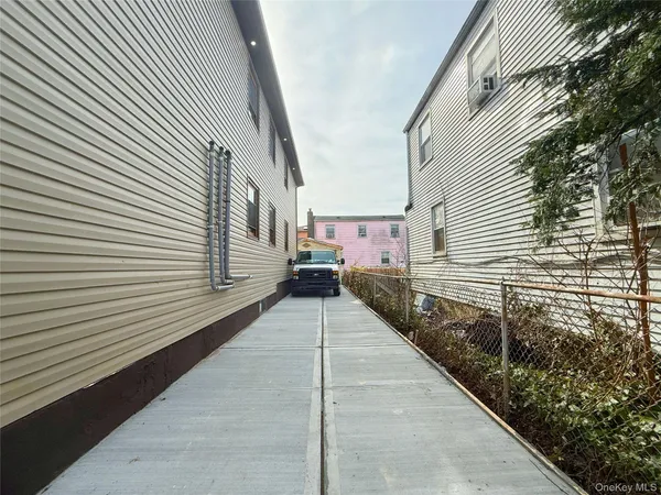 $1,689,000 | 139-12 111th Avenue | Jamaica