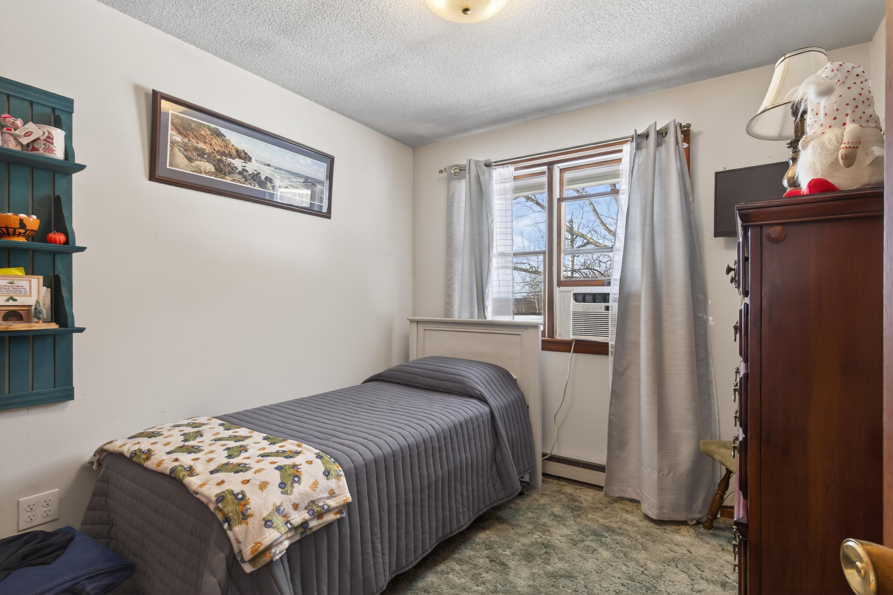 10 Butler Drive Lewiston, ME 04240 - Photo 17 of 41 10_Butler_Dr_049