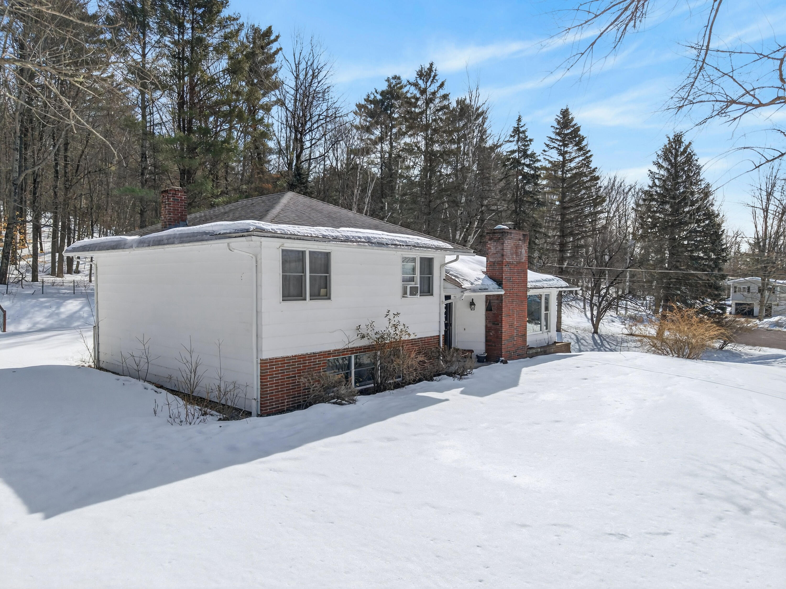 10 Butler Drive Lewiston, ME 04240 - Photo 3 of 41 10_Butler_Dr_008