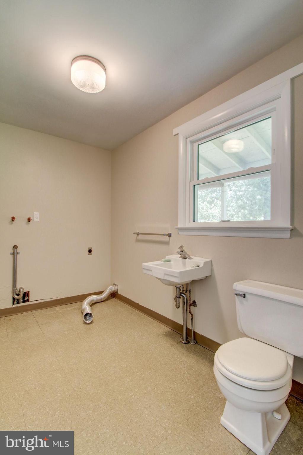 175 Edward Road York, PA 17403 - Photo 20 of 27
