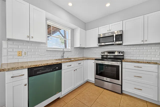 $1,700 | 18402 Willow Moss Drive, Katy, TX 77449