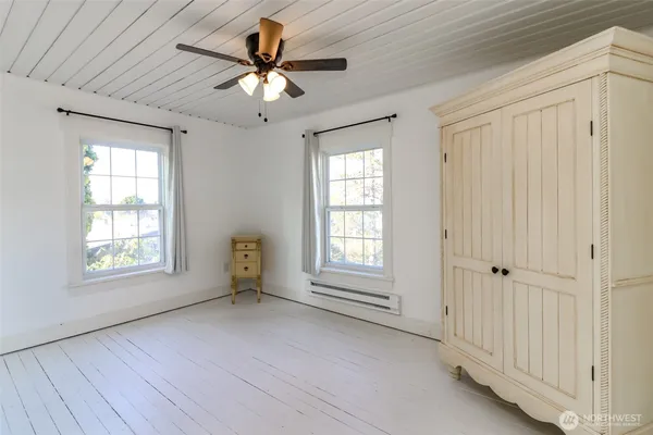 $864,000 | 1514 Rainier Street, Steilacoom, WA 98388
