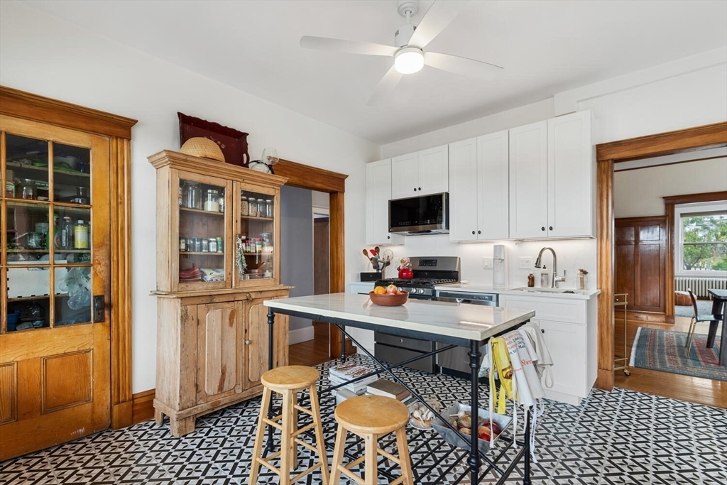 76 Draper Street, Unit 1 Boston, MA 02122 - Photo 5 of 28 Gallery Image 5