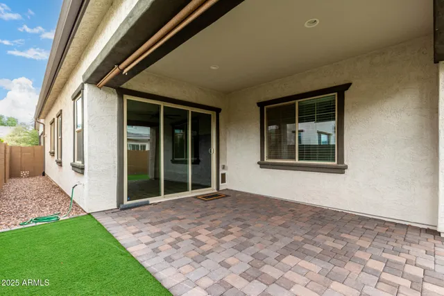 a view of an entrance of the house