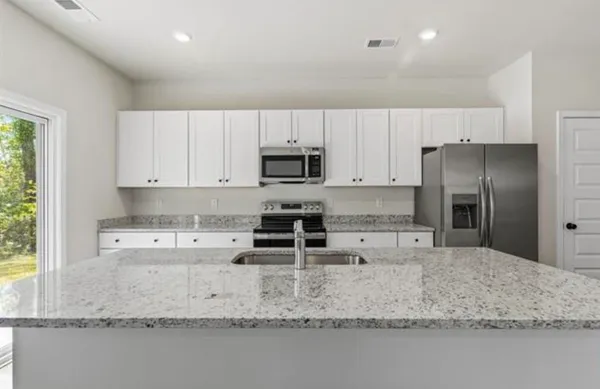 $2,200 | 508 Southwind Way, North Myrtle Beach, SC 29582