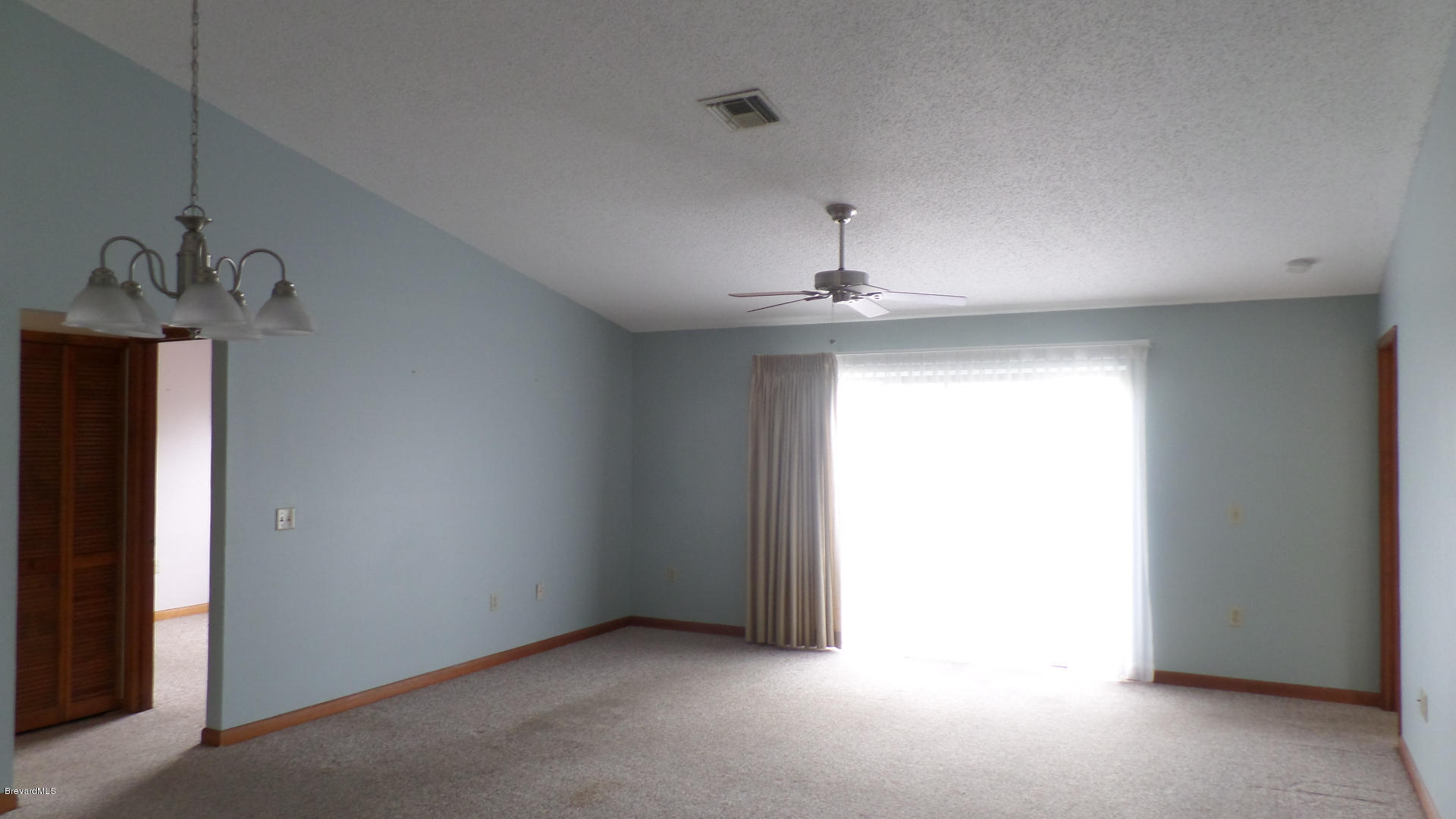 1854 Longleaf Road Cocoa, FL 32926 - Photo 4 of 13 Family room