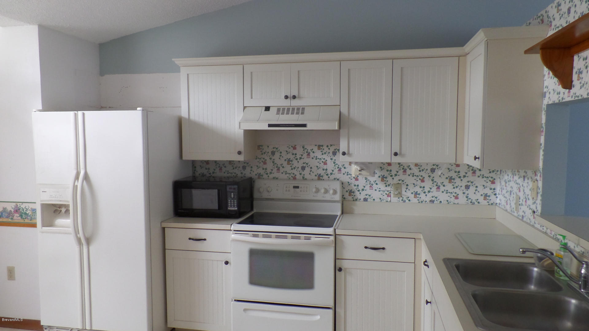 1854 Longleaf Road Cocoa, FL 32926 - Photo 7 of 13 Kitchen