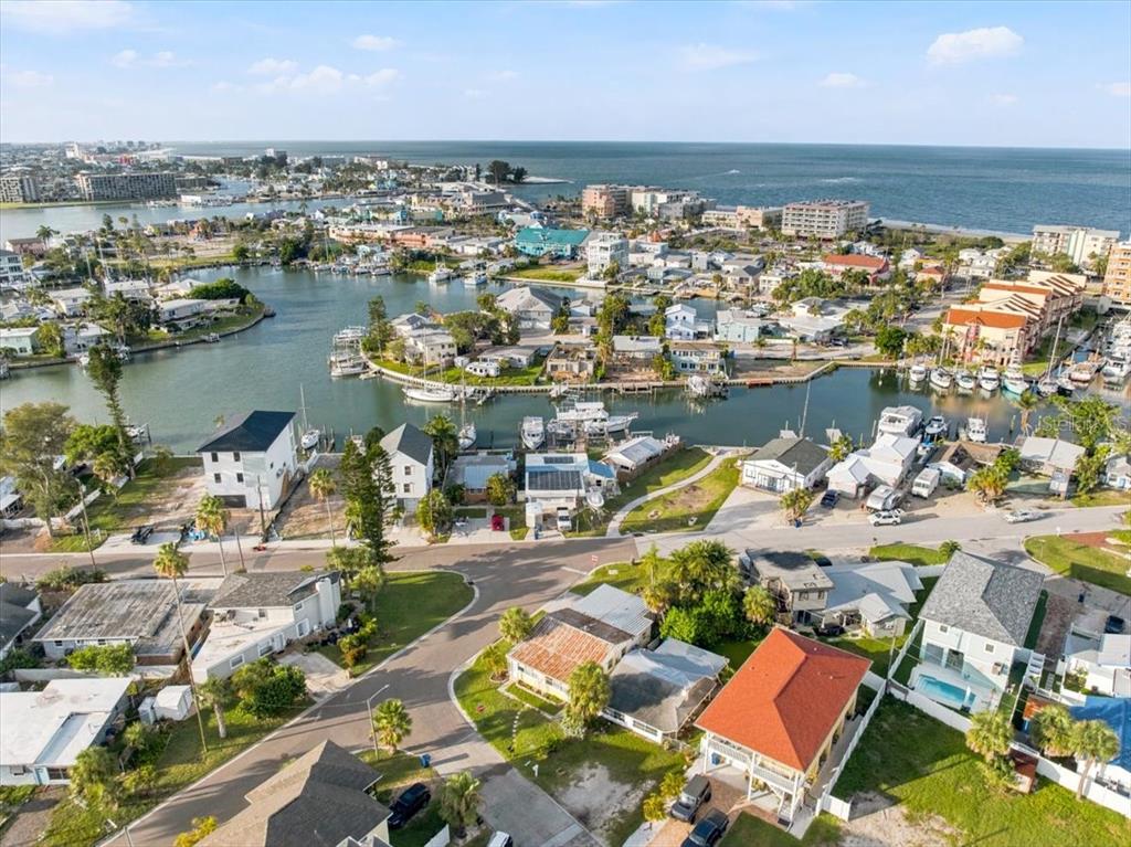 13104 4th Street East Madeira Beach, FL 33708 - Photo 15 of 29