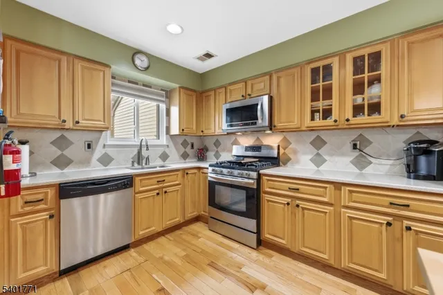 $3,200 | 10 Coventry Court, Old Bridge, NJ 07747