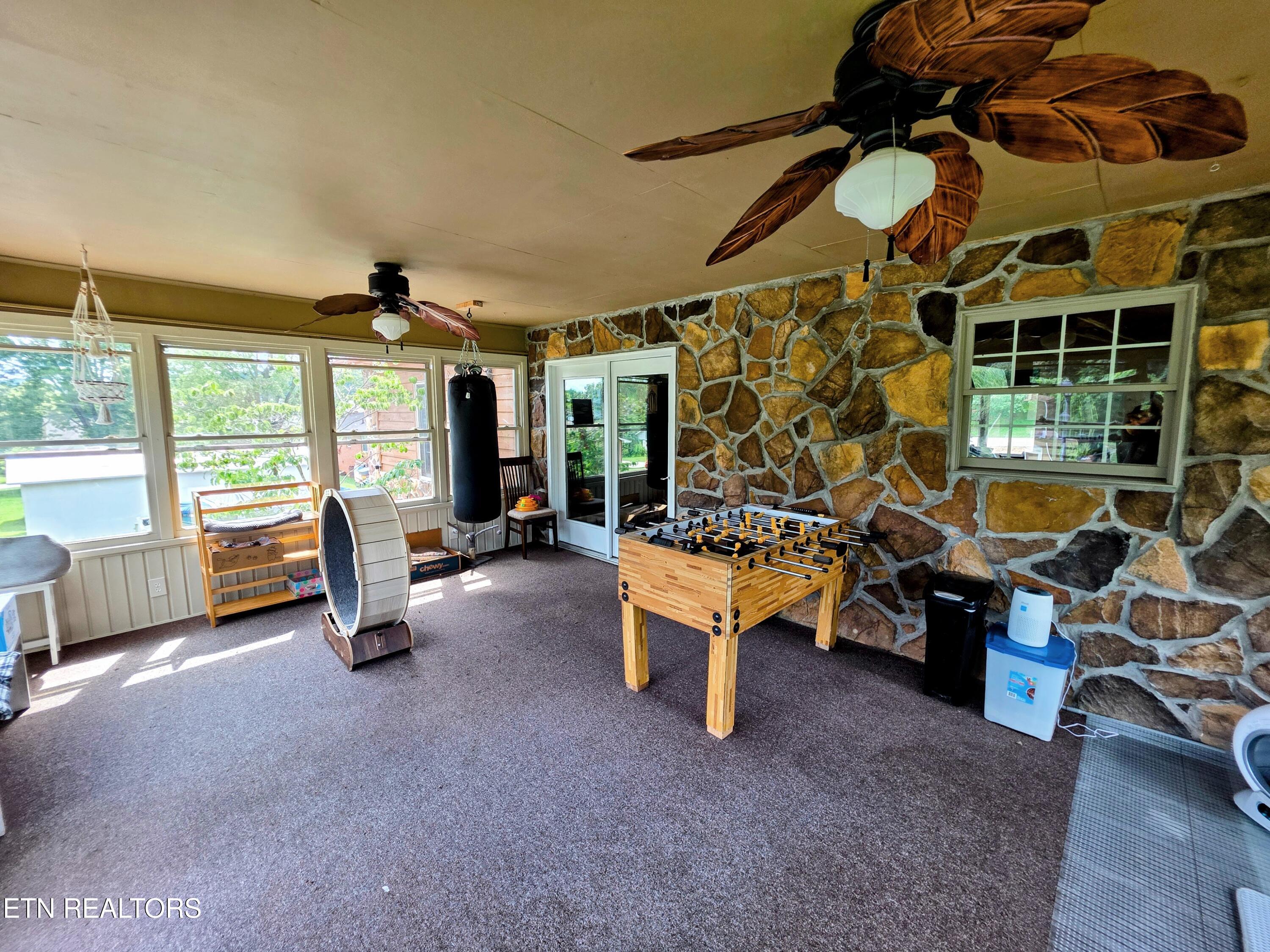 3625 Cunningham Road Knoxville, TN 37918 - Photo 27 of 35 SUNROOM