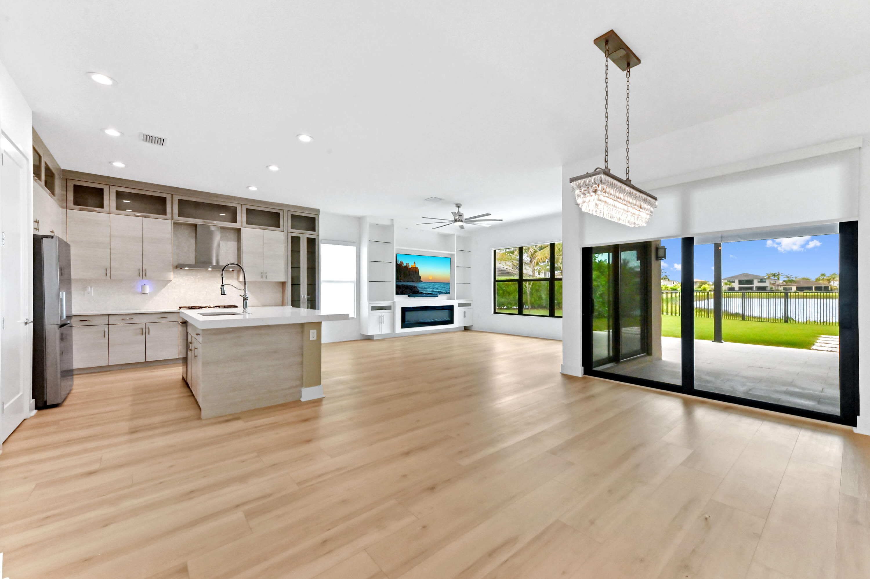 17380 Rainstream Road Boca Raton, FL 33496 - Photo 4 of 51 05 Dining room 02