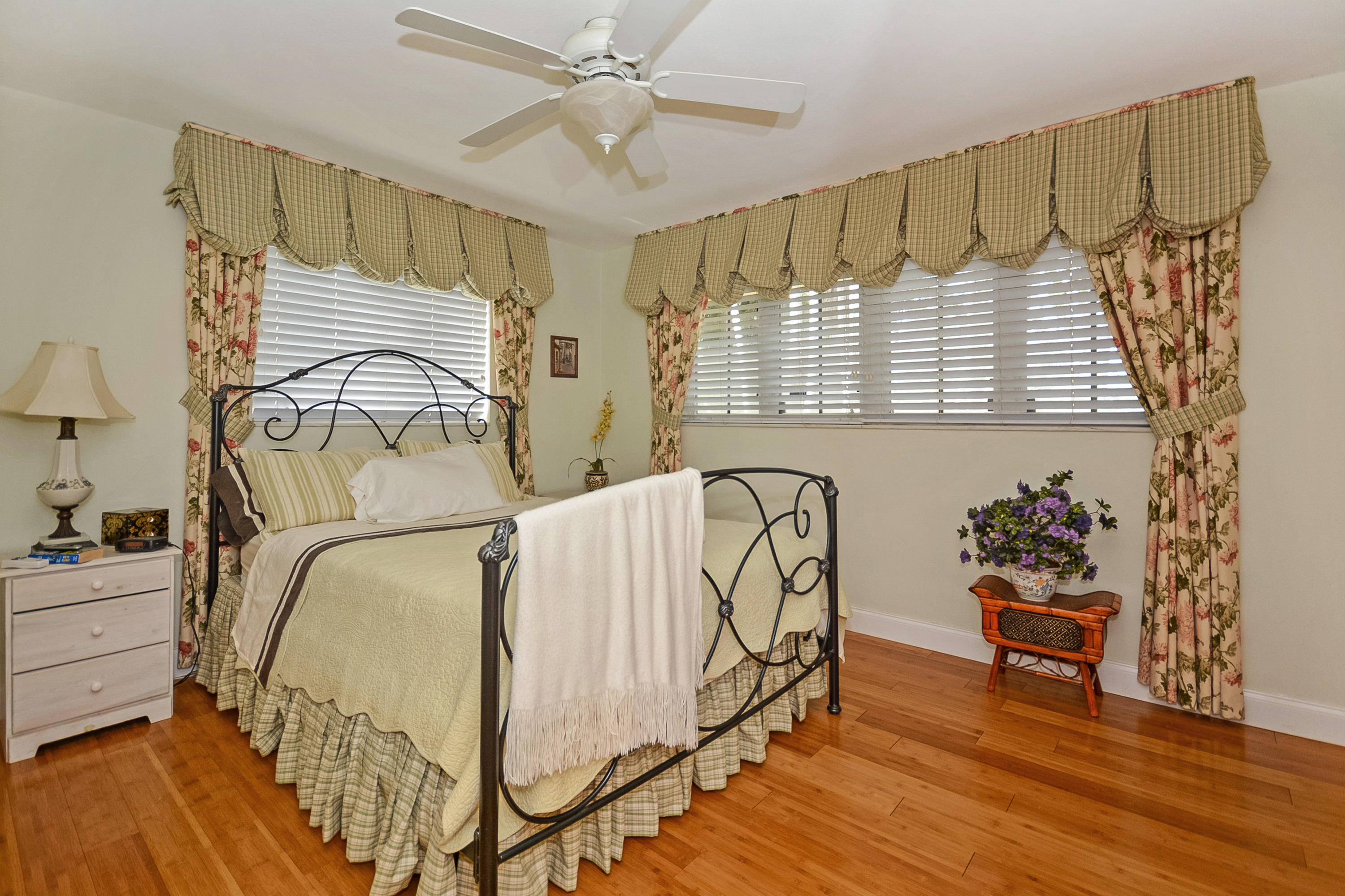 1079 West Palmetto Park Road Boca Raton, FL 33486 - Photo 14 of 28 1079_w_palmetto_park_rd_MLS_HID1080892_R