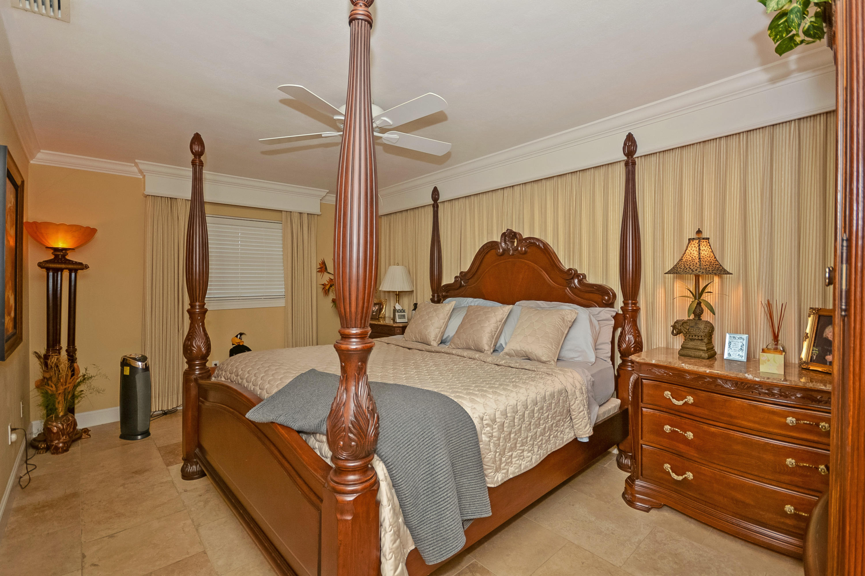 1079 West Palmetto Park Road Boca Raton, FL 33486 - Photo 10 of 28 1079_w_palmetto_park_rd_MLS_HID1080892_R