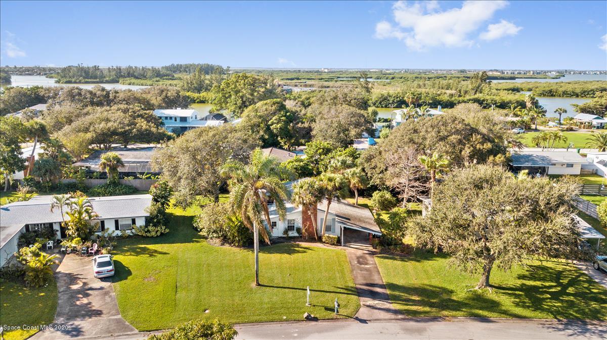 650 Java Road Cocoa Beach, FL 32931 - Photo 4 of 39 a view of a city