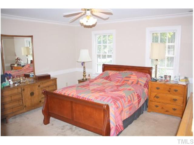 103 Ridgepath Way Cary, NC 27511 - Photo 8 of 15 Gallery Image 8