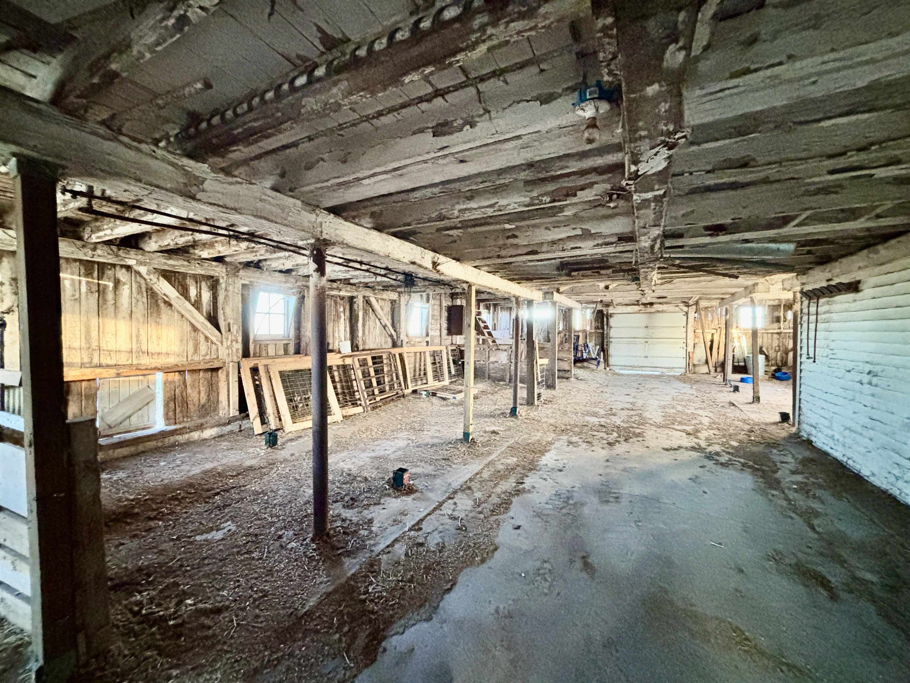12916 Grange Hall Road Capron, IL 61012 - Photo 38 of 48 a view of an empty room