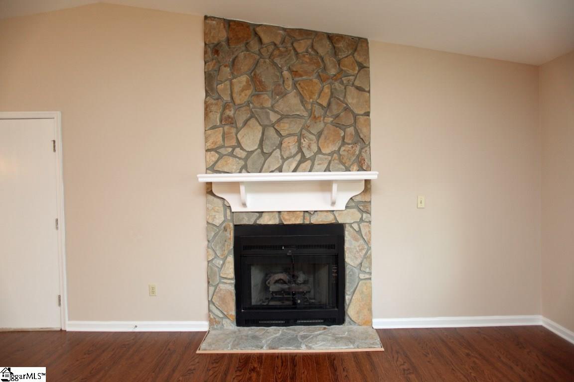 16 St Andrews Way Greenville, SC 29607 - Photo 5 of 21 Gallery Image 5