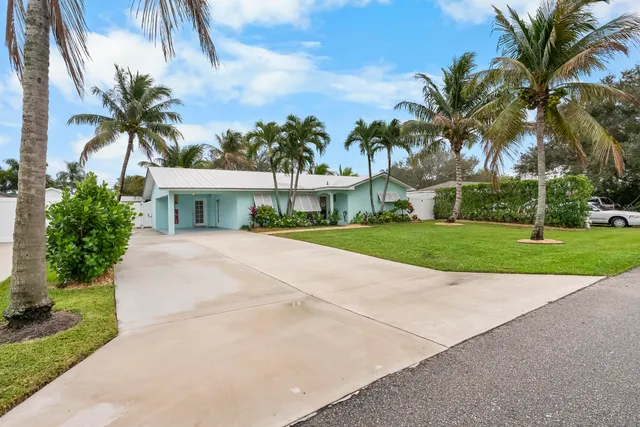$749,000 | 1521 Venus Avenue, Jupiter, FL 33469