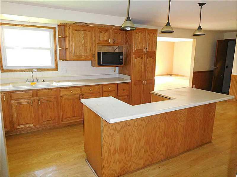6295 Old Columbus Road Springfield, OH 45502 - Photo 4 of 22