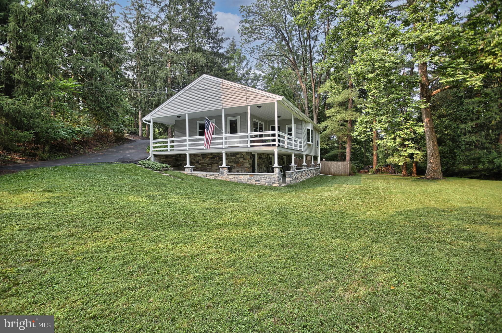 950 Shelbourne Road Reading, PA 19606 - Photo 2 of 34 Gallery Image 2