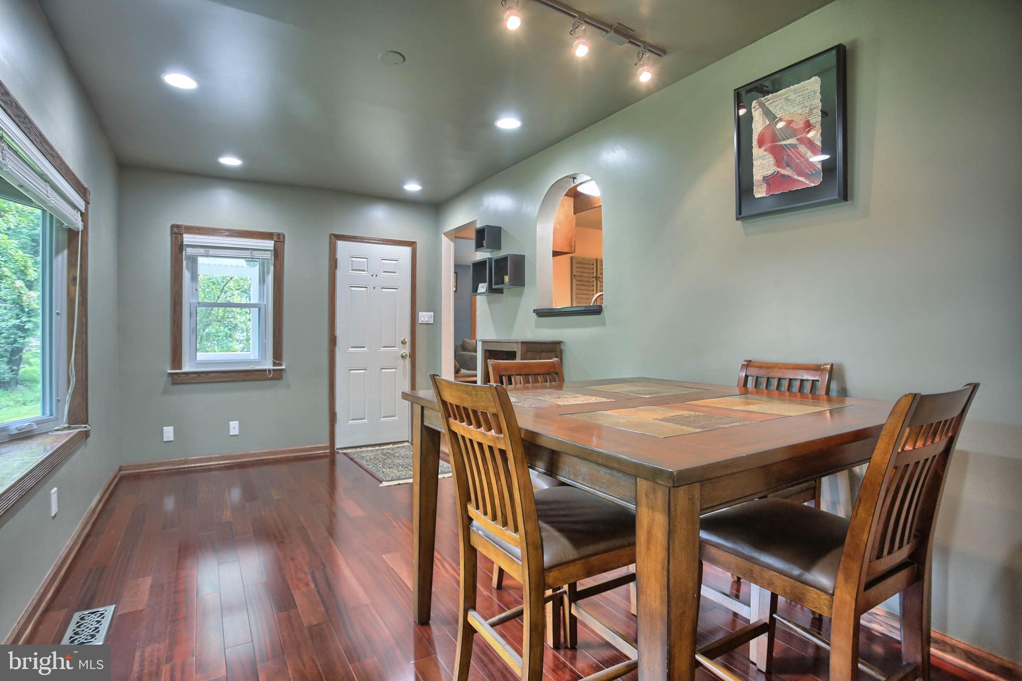 950 Shelbourne Road Reading, PA 19606 - Photo 14 of 34 Gallery Image 14