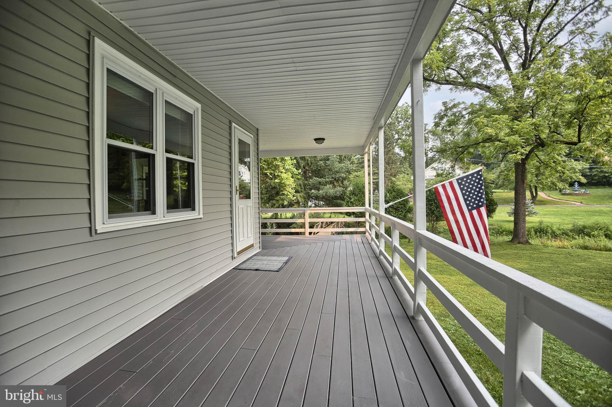 950 Shelbourne Road Reading, PA 19606 - Photo 4 of 34 Gallery Image 4