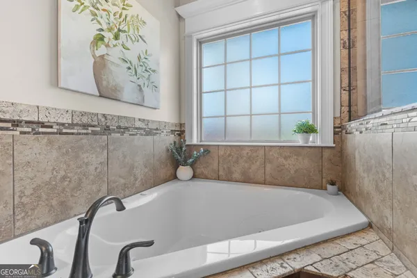 $345,000 | 323 Grand Reserve Way, Kathleen, GA 31047