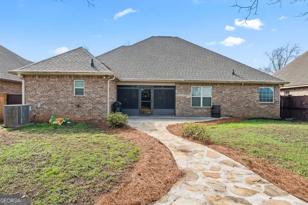 $345,000 | 323 Grand Reserve Way, Kathleen, GA 31047