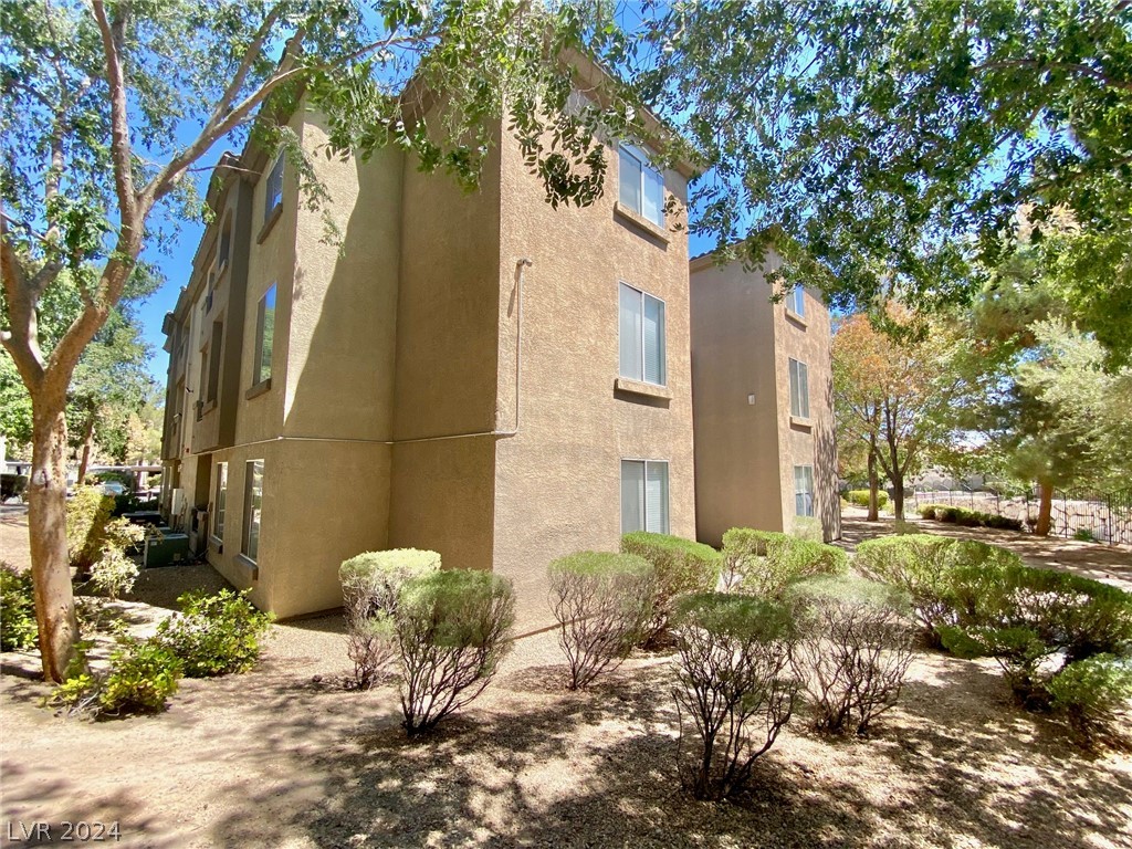 4400 South Jones Blvd Unit 2115  