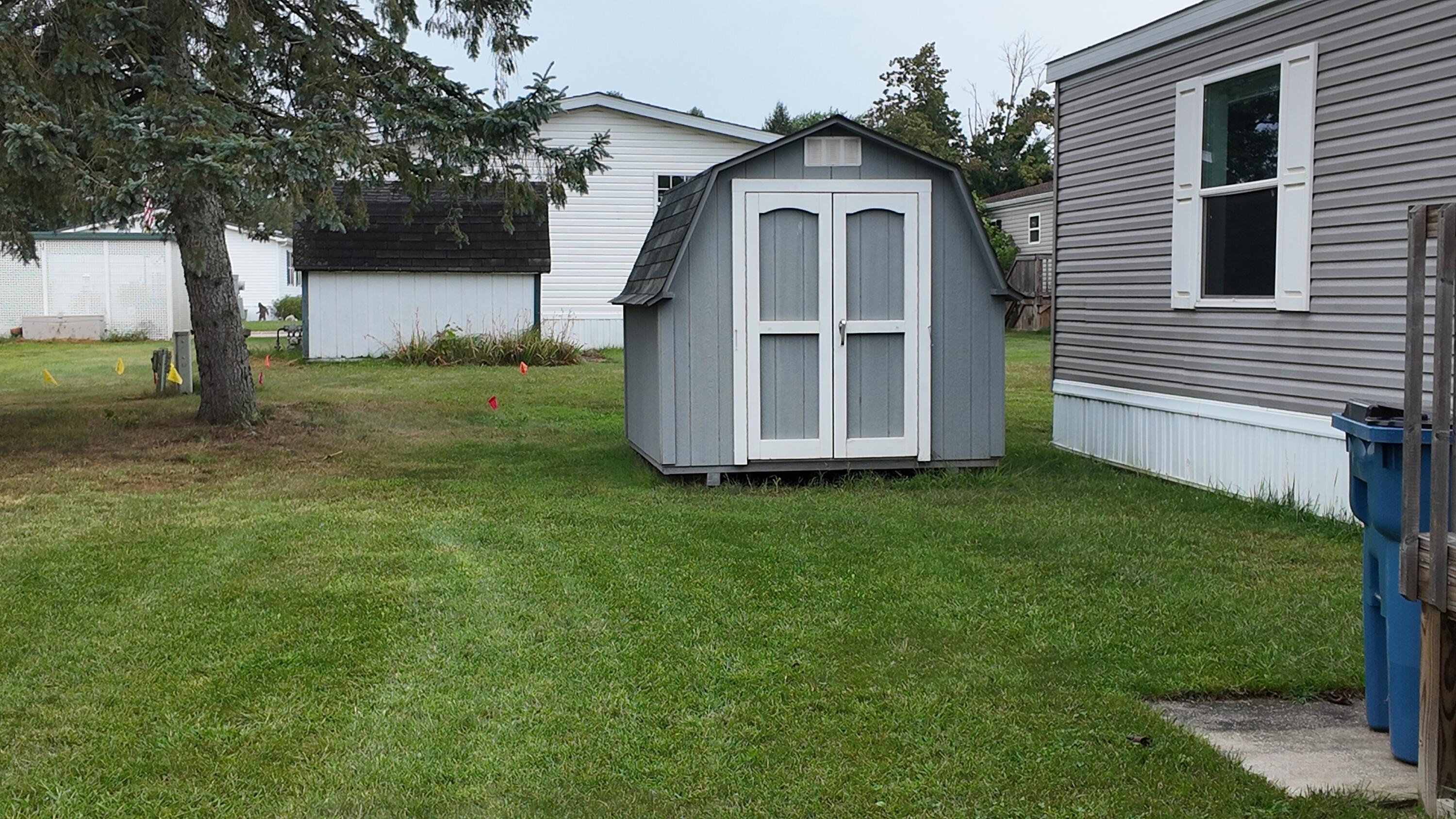 69205 Garver Lake Road, Unit 30 Edwardsburg, MI 49112 - Photo 3 of 20 DJI_20000607234452_0007_D