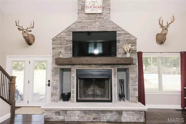 $795,000 | 4621 Elk Head Road, Bland, MO 65014