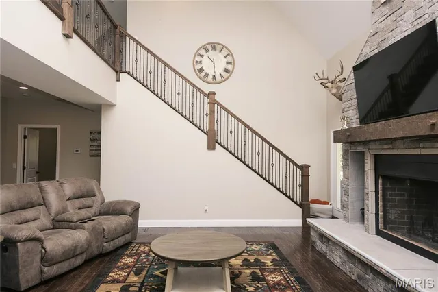 $795,000 | 4621 Elk Head Road, Bland, MO 65014