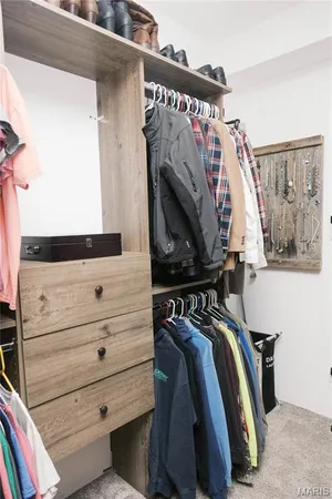 $795,000 | 4621 Elk Head Road, Bland, MO 65014