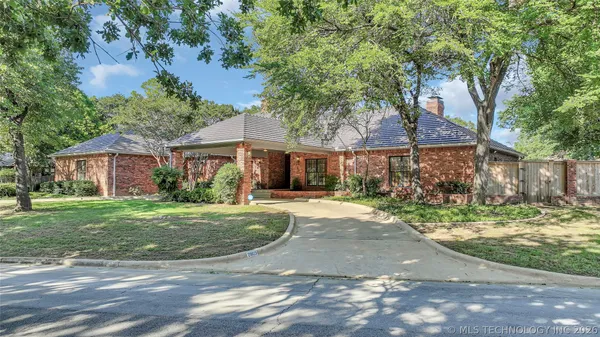 $755,000 | 2803 Ridgeway Street Southwest, Ardmore, OK 73401