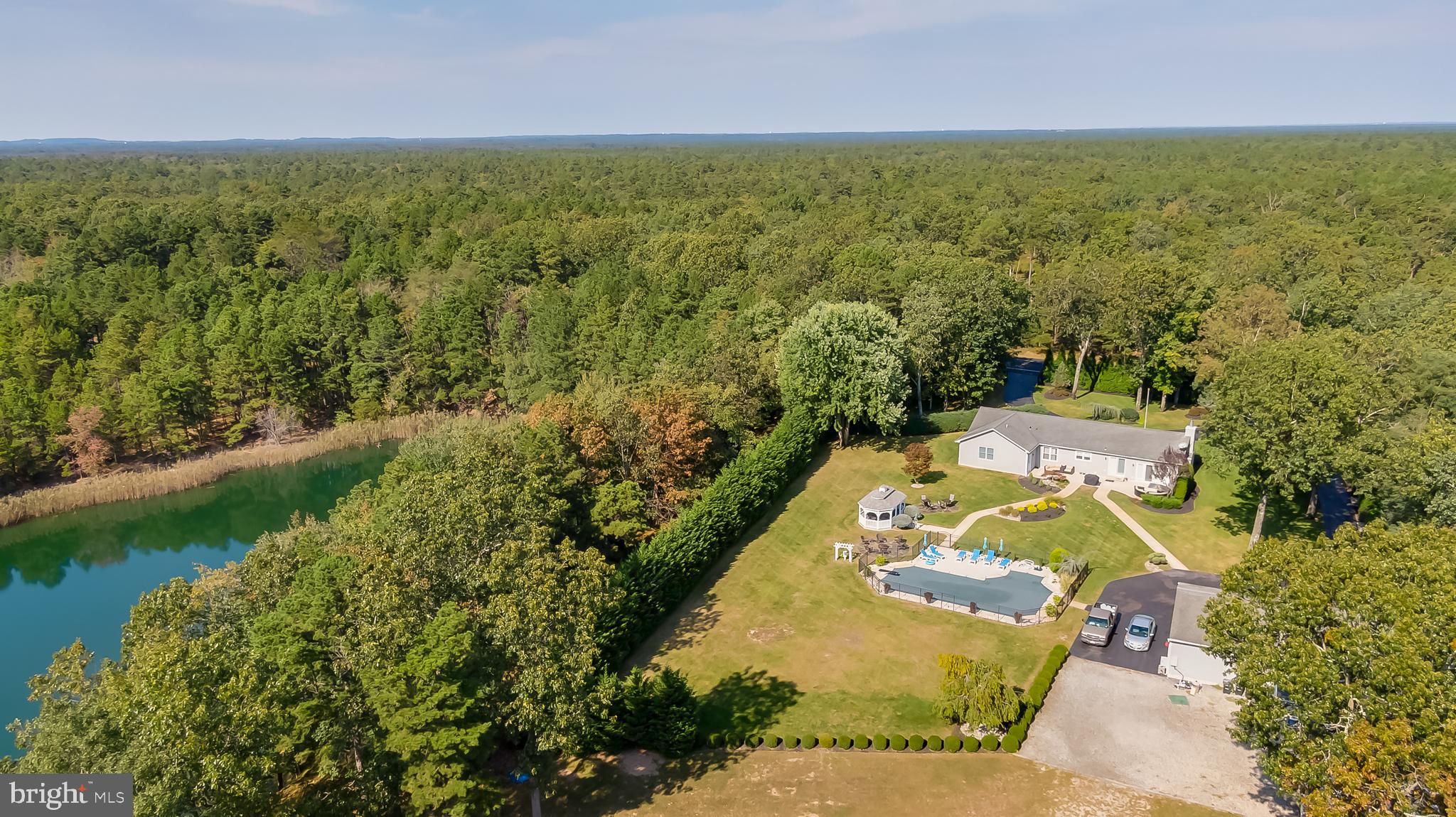 884 Magnolia Road Southampton, NJ 08088 - Photo 1 of 52