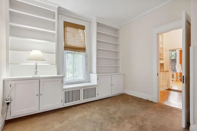 $975,000 | 506 Summit Avenue, St. Paul, MN 55102