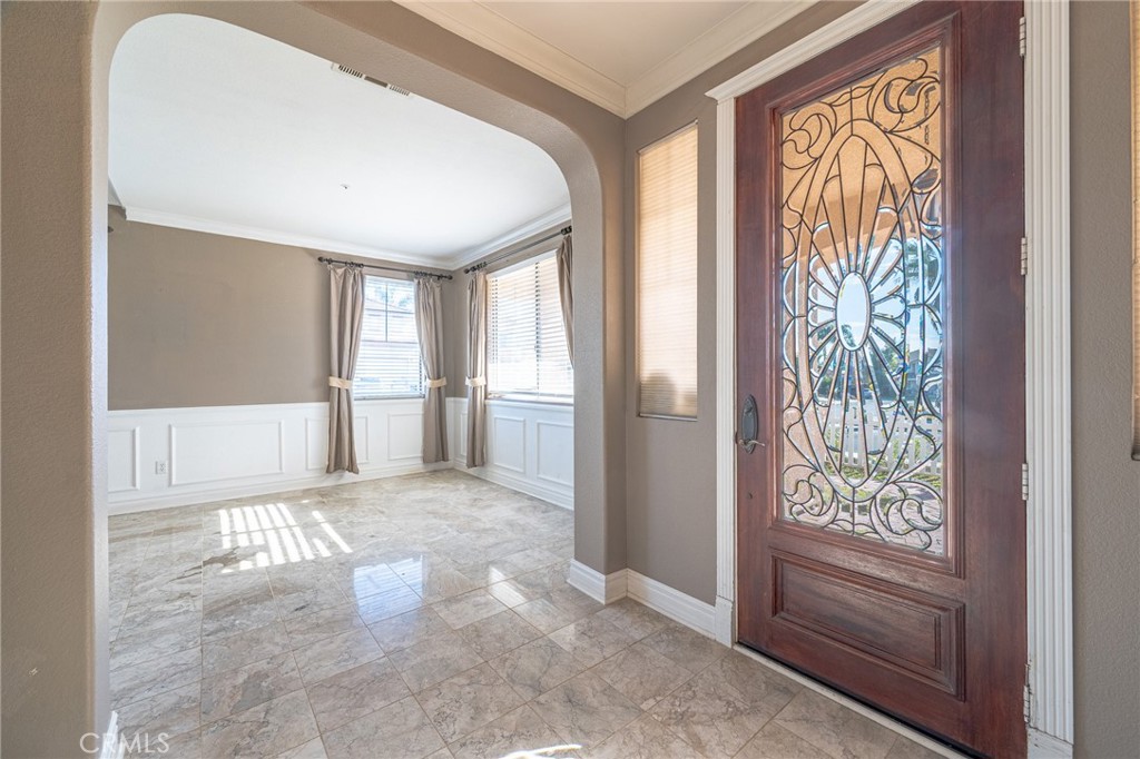 5857 Paisley Court Riverside, CA 92507 - Photo 3 of 42