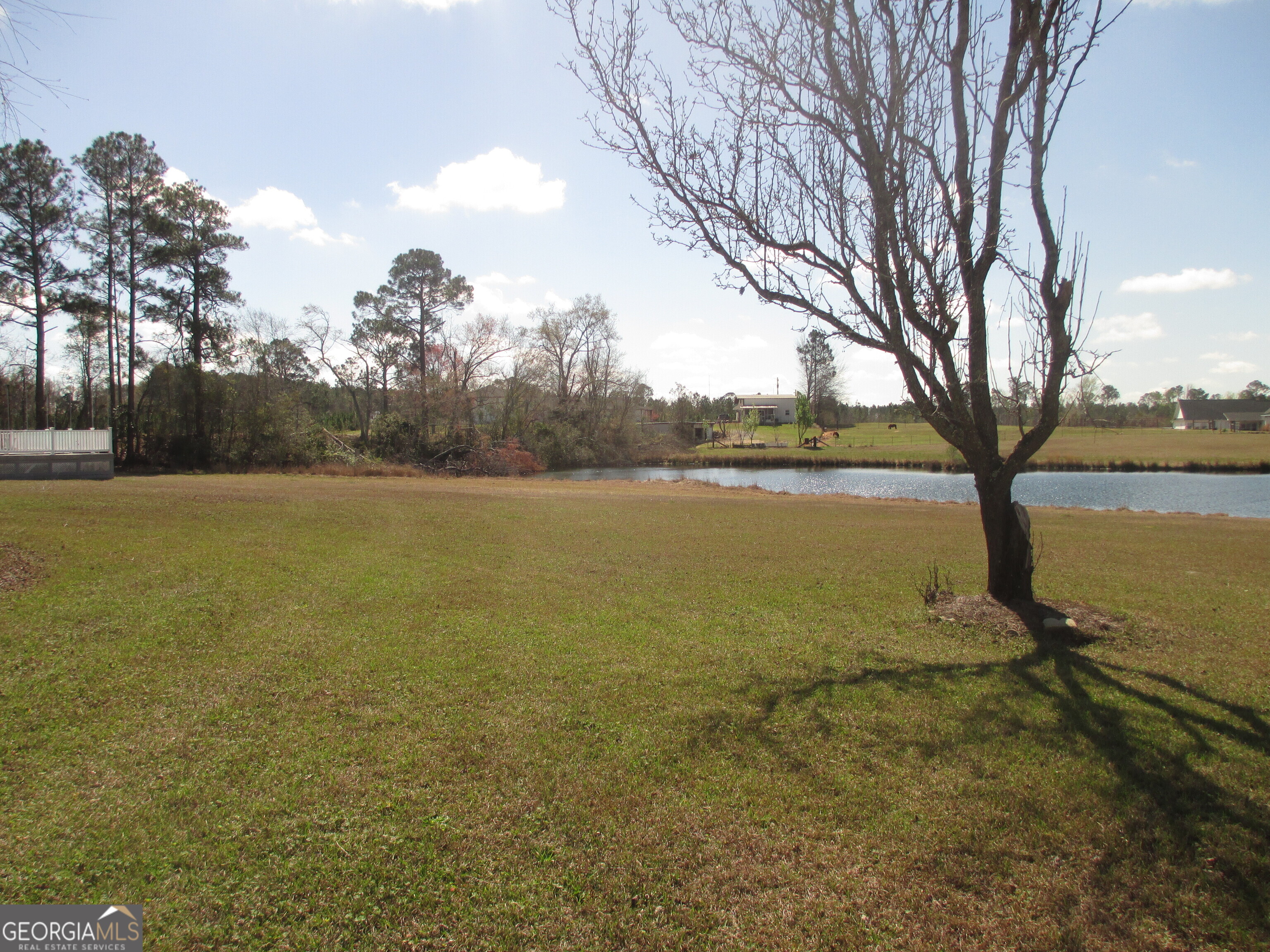 4262 Highway 15 Vidalia, GA 30474 - Photo 31 of 79 a view of an ocean and beach