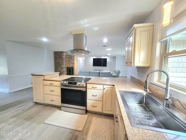 $779,000 | 4111 Scottsdale Drive Southwest, Shallotte, NC 28470