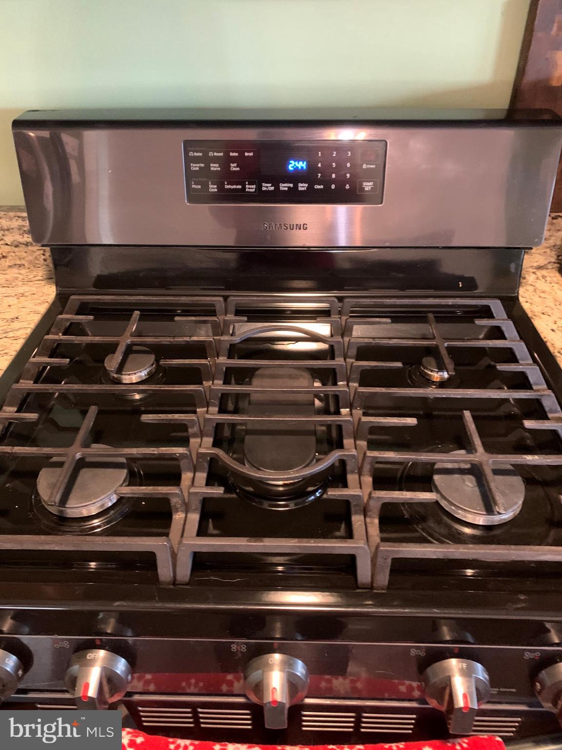 805 Lannerton Road Middle River, MD 21220 - Photo 6 of 24 Gas Stove