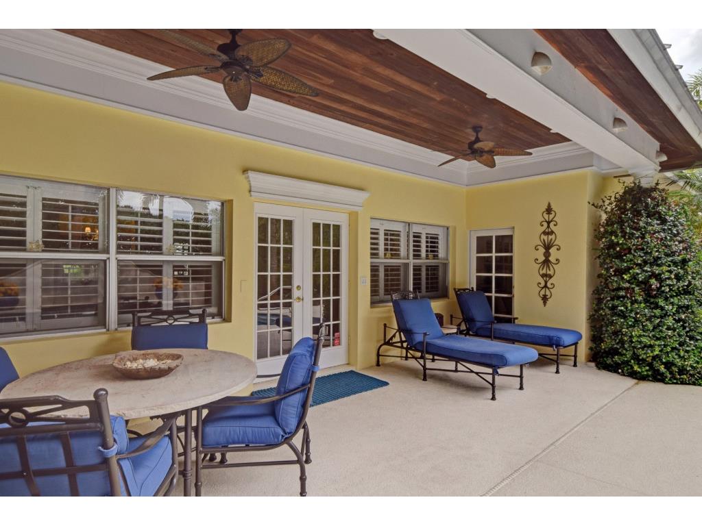 656 Date Palm Road Vero Beach, FL 32963 - Photo 22 of 36 Gallery Image 22