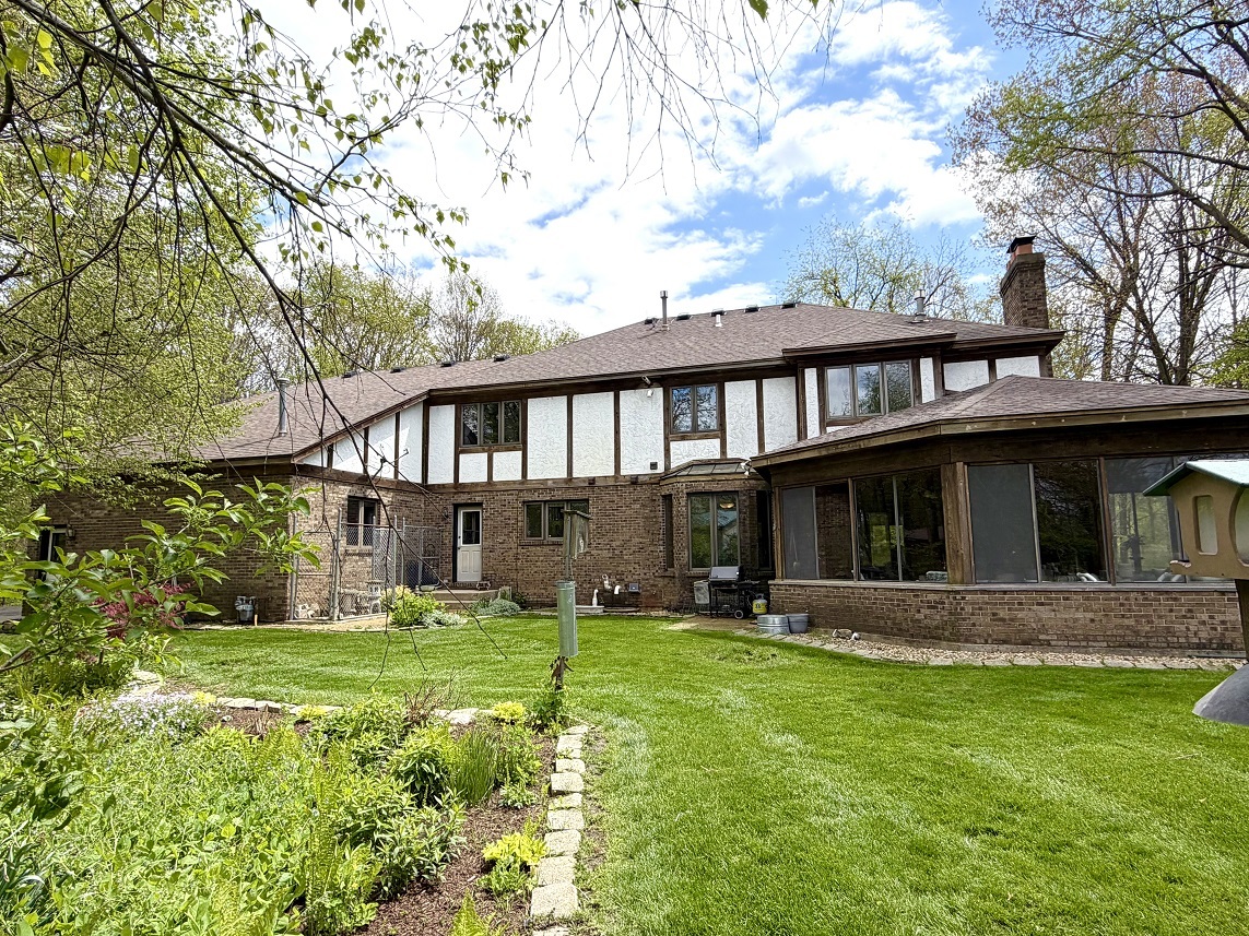 8N258 Brierwood Road Elgin, IL 60124 - Photo 33 of 43