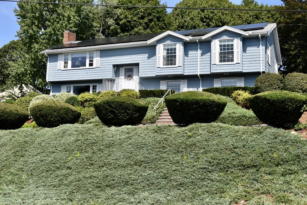 10 Dennett Road Winchester, MA 01890 - Photo 1 of 32 Gallery Image 1