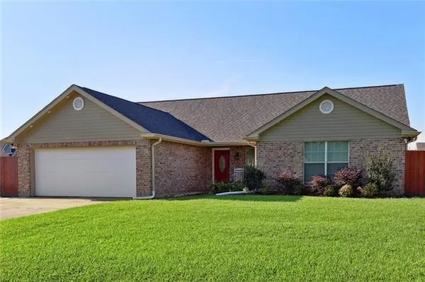 $2,700 | 115 Savanna Drive, Luling, LA 70070