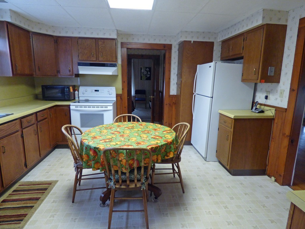 121 Old Amherst Road Sunderland, MA 01375 - Photo 5 of 30 Gallery Image 5