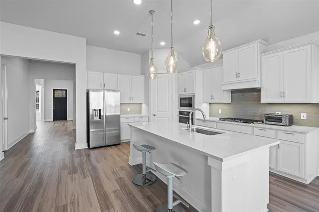 $2,850 | 1770 English Way, Waxahachie, TX 75165